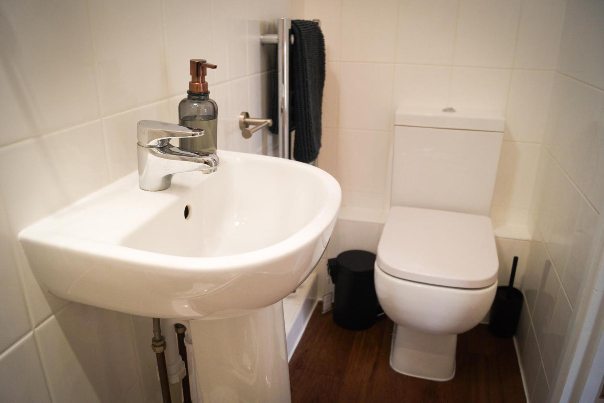 Lemon Tree Rooms - Newly Refurbished Coastal Stay Swyre Экстерьер фото