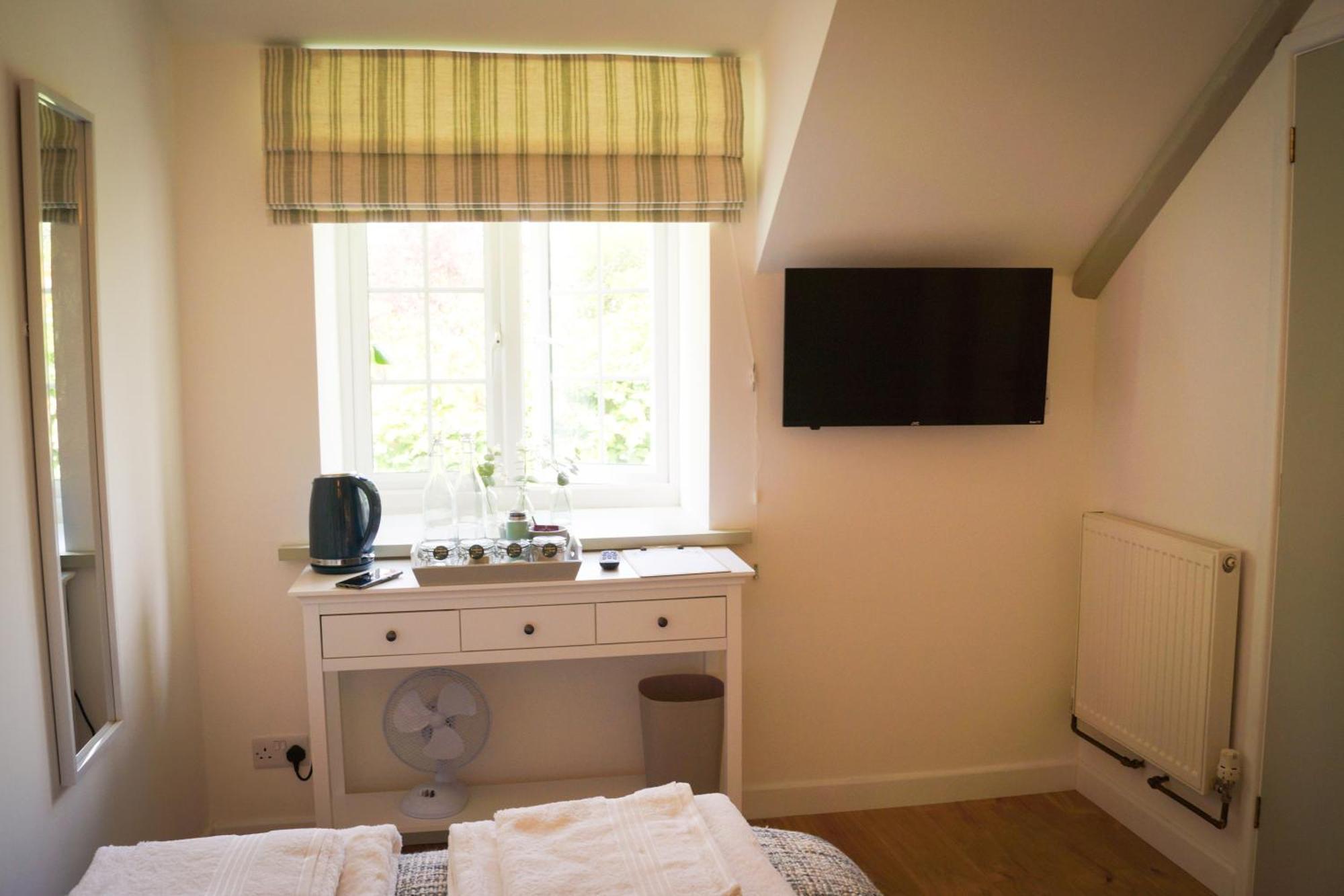 Lemon Tree Rooms - Newly Refurbished Coastal Stay Swyre Экстерьер фото