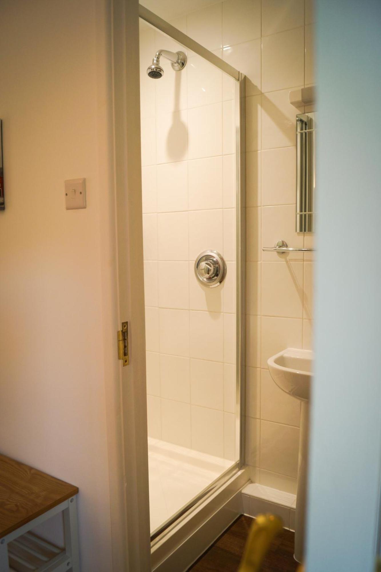 Lemon Tree Rooms - Newly Refurbished Coastal Stay Swyre Экстерьер фото