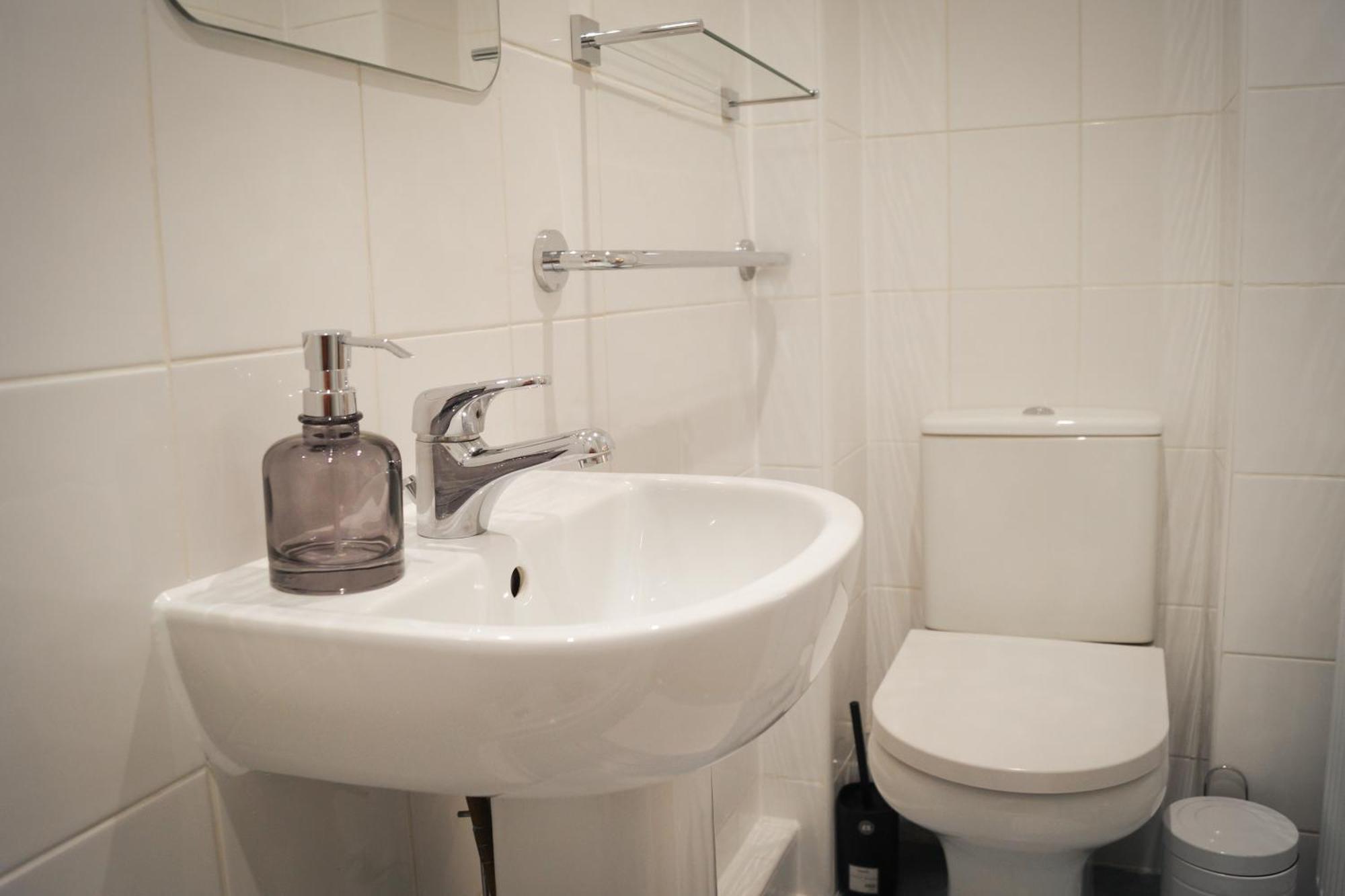 Lemon Tree Rooms - Newly Refurbished Coastal Stay Swyre Экстерьер фото